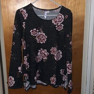 Long sleeve, ruffle side slits